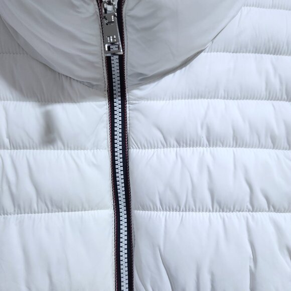 Tommy Hilfiger Puffer Vest Women's Size XL White Packable Zip Pockets - Picture 8 of 11